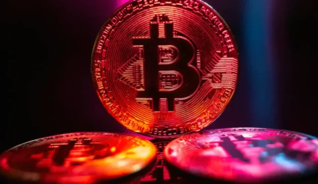 Bitcoin Çakıldı! Kripto Piyasasında Deprem: Yatırımcı Ne Yapmalı?