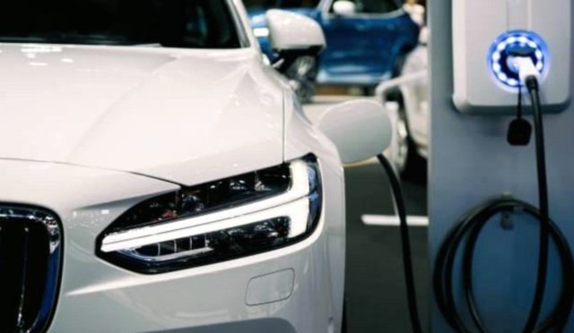 Elektrikli Otomobil Devrimi: Türkiye'de Kaç Tane EV Var? Menzil Endişesi Aşıldı mı?