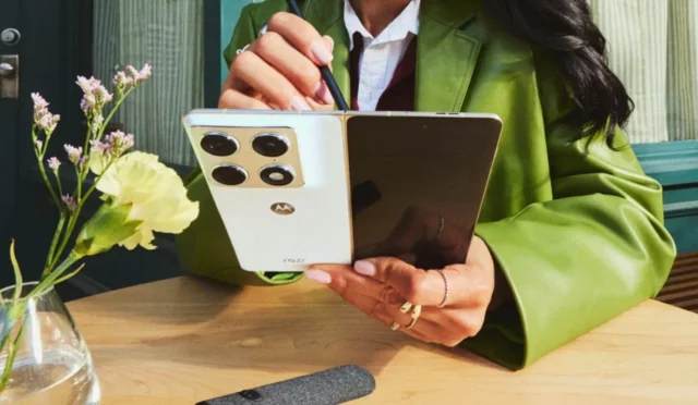 Motorola Razr Fold MWC 2026'da! Katlanabilir Pazarı Kızışıyor!