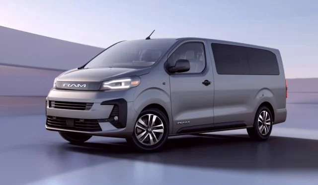 Tofaş Amerika'ya Dönüyor! Ram ProMaster City ile Yeni Dönem