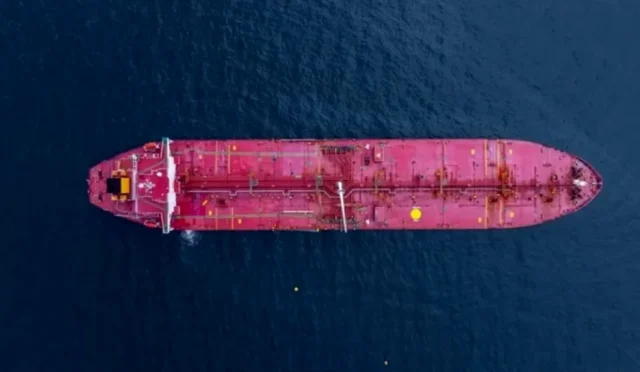 İstanbul Boğazı'nda Saldırı Alarmı: Türk Tankerine İHA ve İDA Saldırısı!