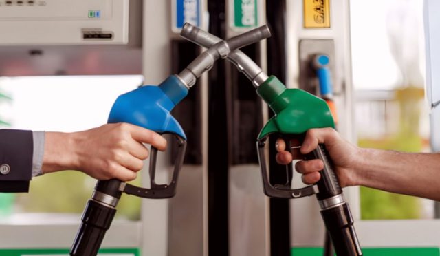 Benzin Fiyatlarına Eşel Mobil Freni: Pompa Fiyatları Sabitlenecek mi?