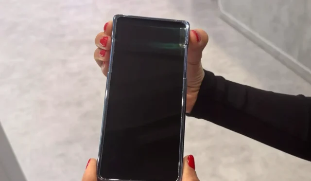 Samsung'dan Çek Çek Uzayan Ekran! Katlanabilirlere Rakip mi Geliyor?