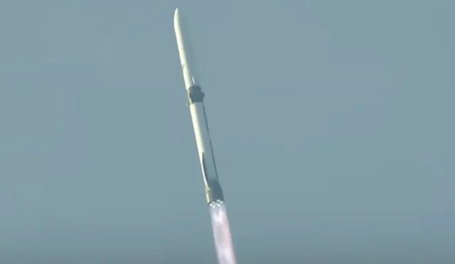 Blue Origin'den Tarihi Başarı: New Glenn Roketi Görevini Tamamladı!