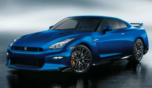 Nissan GT-R R36 Geliyor: Hibrit Motor Efsaneyi Kurtaracak mı?