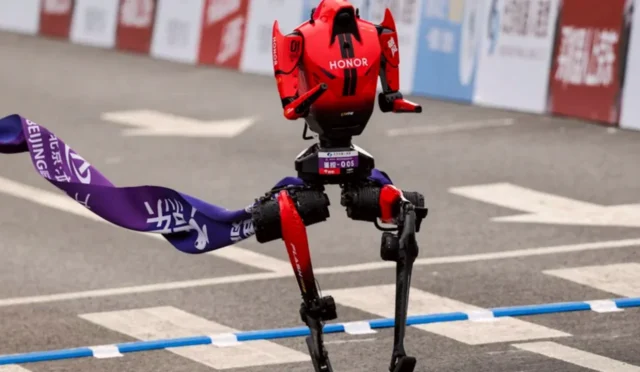 Honor'dan Robot Şov: İnsansı Maraton Rekoru Kırıldı!