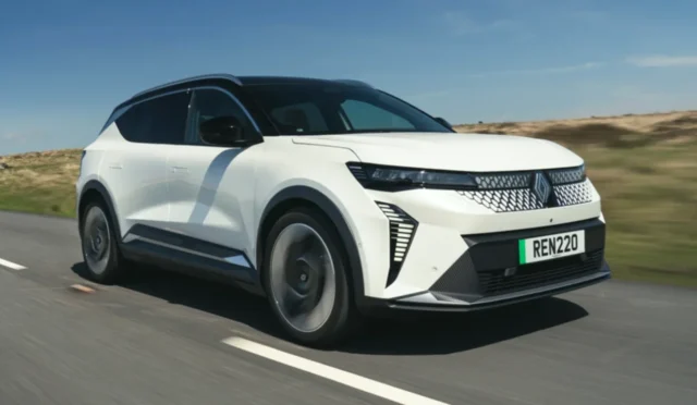 Renault Scenic E-Tech Türkiye'de! Elektrikli SUV Pazarı Kızışıyor