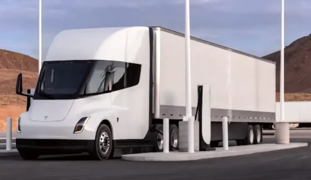 Tesla'dan Elektrikli Tırlar için Şarj Devrimi: Lojistik Sektörü Yeniden Şekilleniyor!
