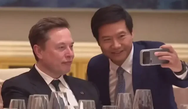 Xiaomi CEO'su Elon Musk'a Hayran Kaldı: Selfie İçin Sıraya Girdi!