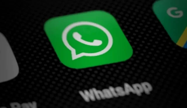 WhatsApp'ta Şeffaf Arayüz Devrimi: Liquid Glass Tasarımı Ortaya Çıktı!