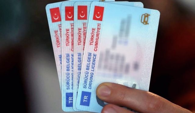 65 Yaş Üstü Ehliyet Sahipleri Dikkat! Yenileme Süreleri Kısaldı mı?